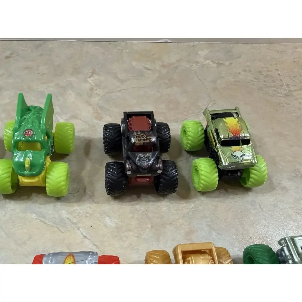 Hot Wheels Monster Trucks - Lot of 8 Diecast 2024 Mattel Monster Trucks